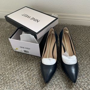 Nine West Navy Size 8 Heels